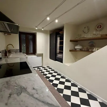 Casa de Férias La Palazzetta Gratteri